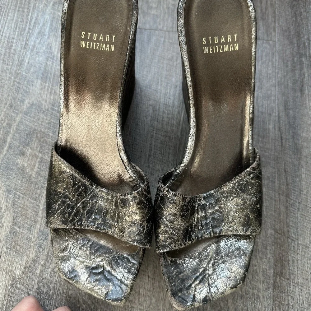 Stuart Weitzman Cadence Wedge Sandals Metallic Leather Cork Platform Sz 7‎ 1 / 2